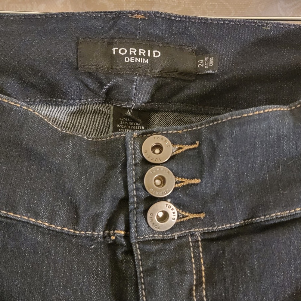 Torrid Dark Blue Jeans / Jeggings - Picture 2 of 2
